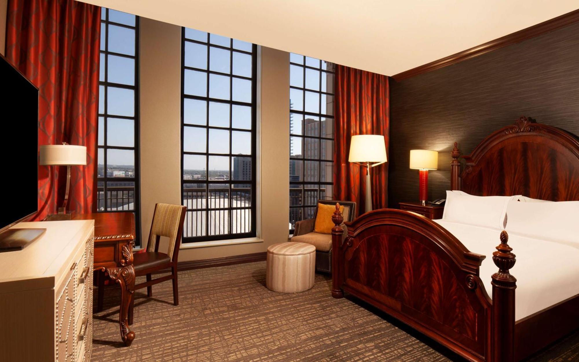 Hilton Worth Hotel Fort Worth